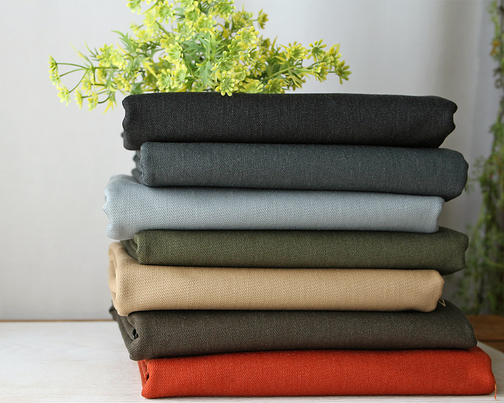 ソフト加工＞JAPAN DENIM ストレッチタイプのカラーデニム（12オンス