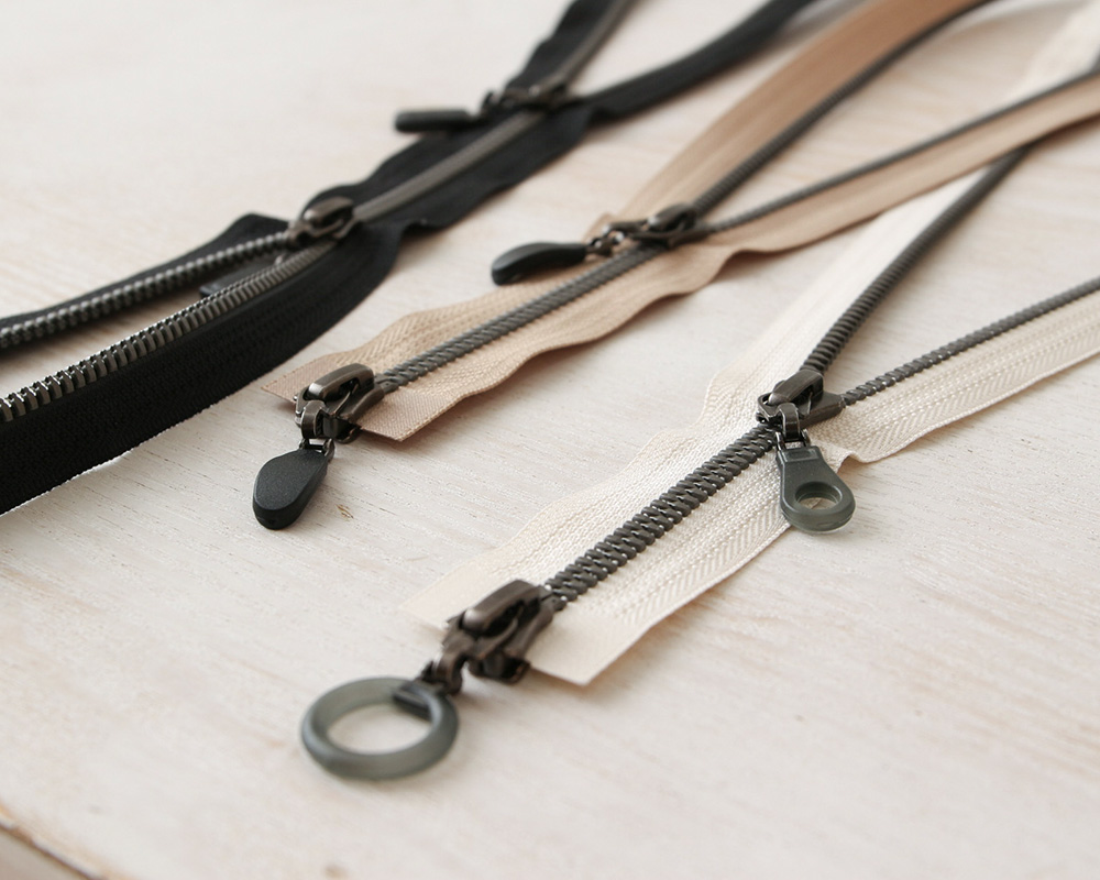 YKK【SWANY別注】メタルックス・タフファスナー 80cm 逆開・オープン