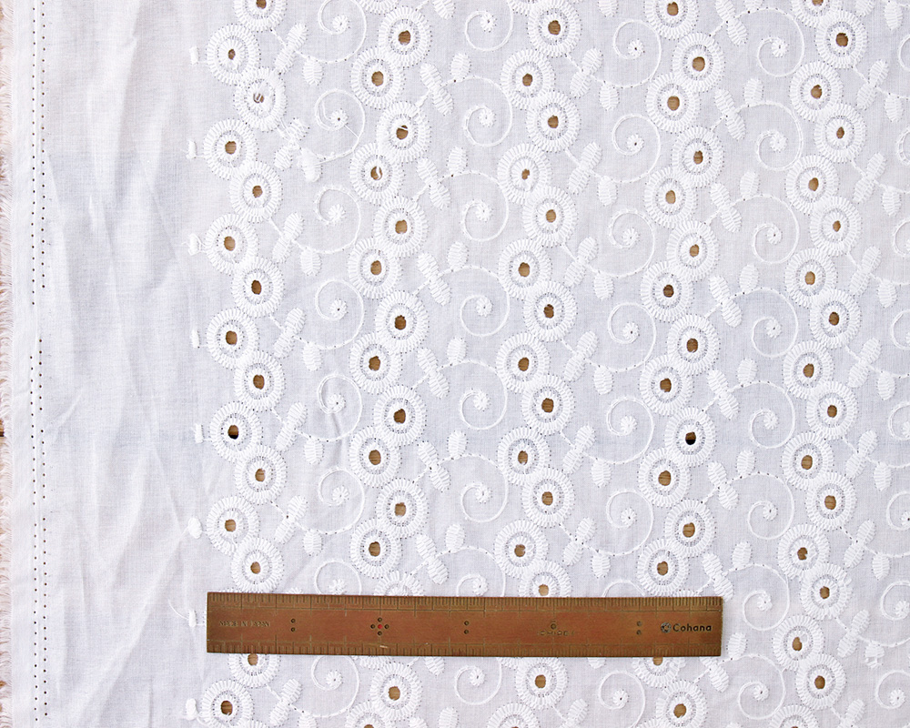 PD]インドコットンの刺繍ファブリック Ada [M便 1/3]の通販 | SWANY 