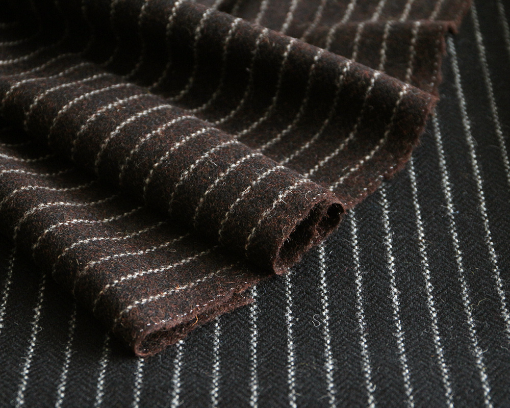 PD]＜イギリス製＞＜Harris Tweed＞ハリスツイード・クラシカル