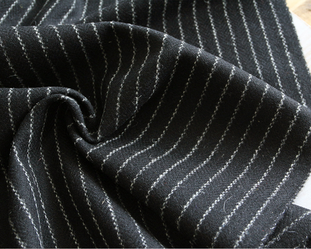 PD]＜イギリス製＞＜Harris Tweed＞ハリスツイード・クラシカル