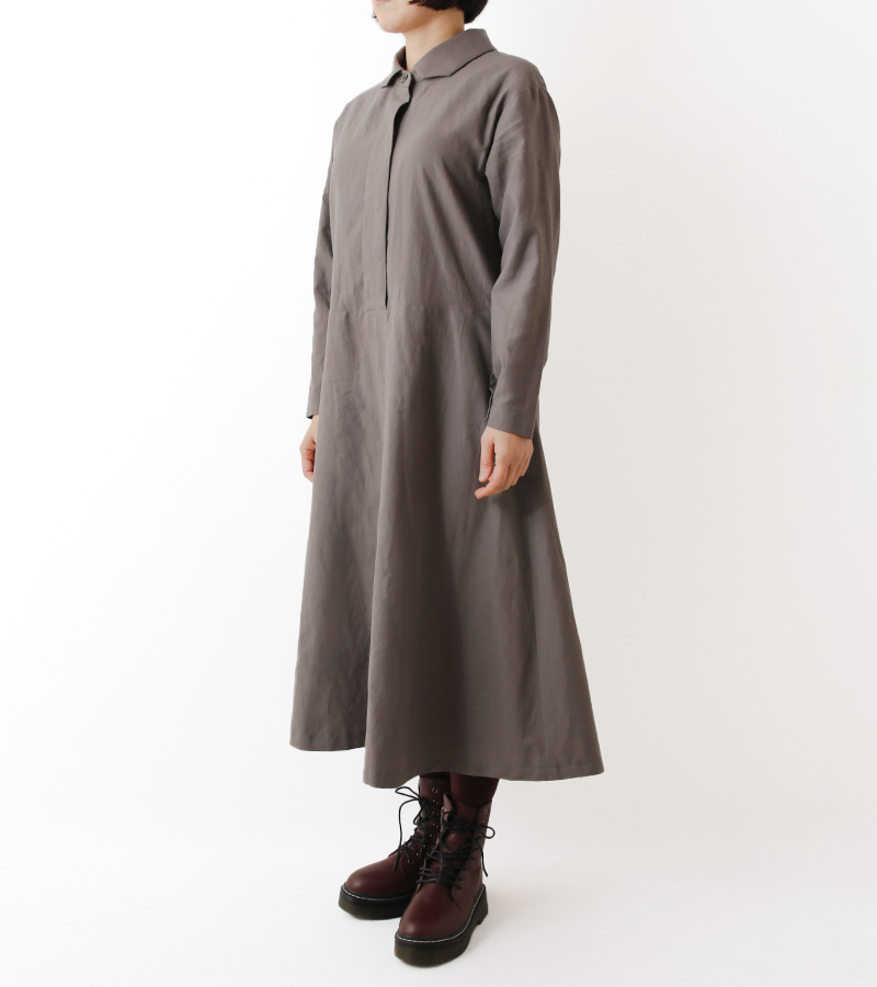 あや様オーダーワンピース 実物大型紙【No.6017】比翼あきの切替フレアーワンピース(SML・2L) [M